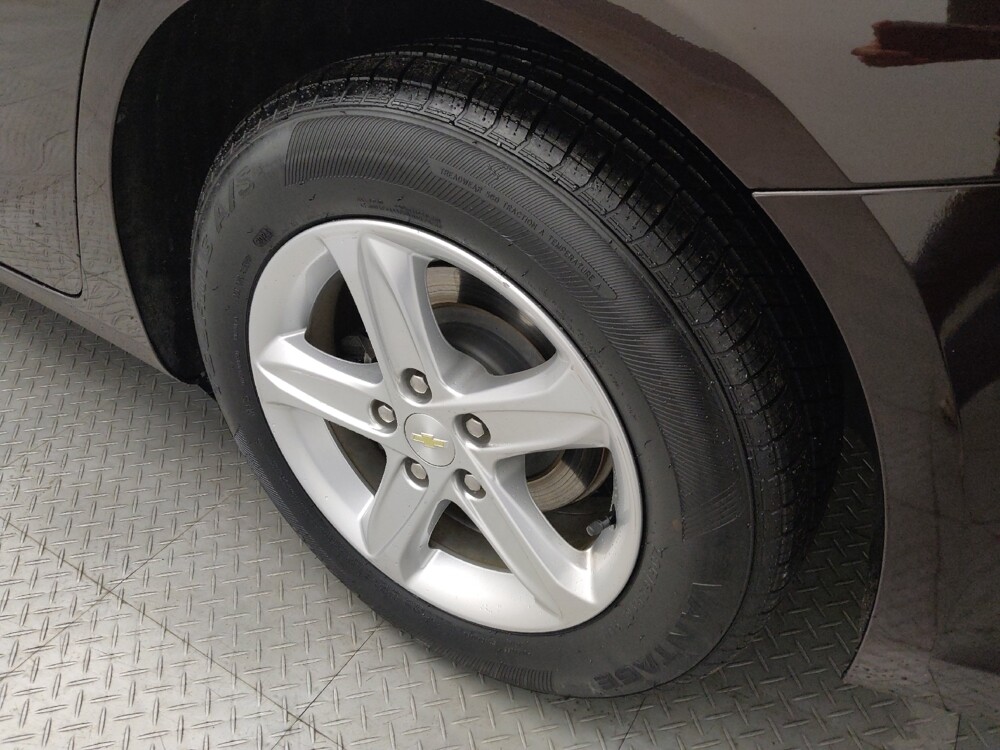 2020 Chevrolet Malibu in Houston, TX 77060 - 18075612 31