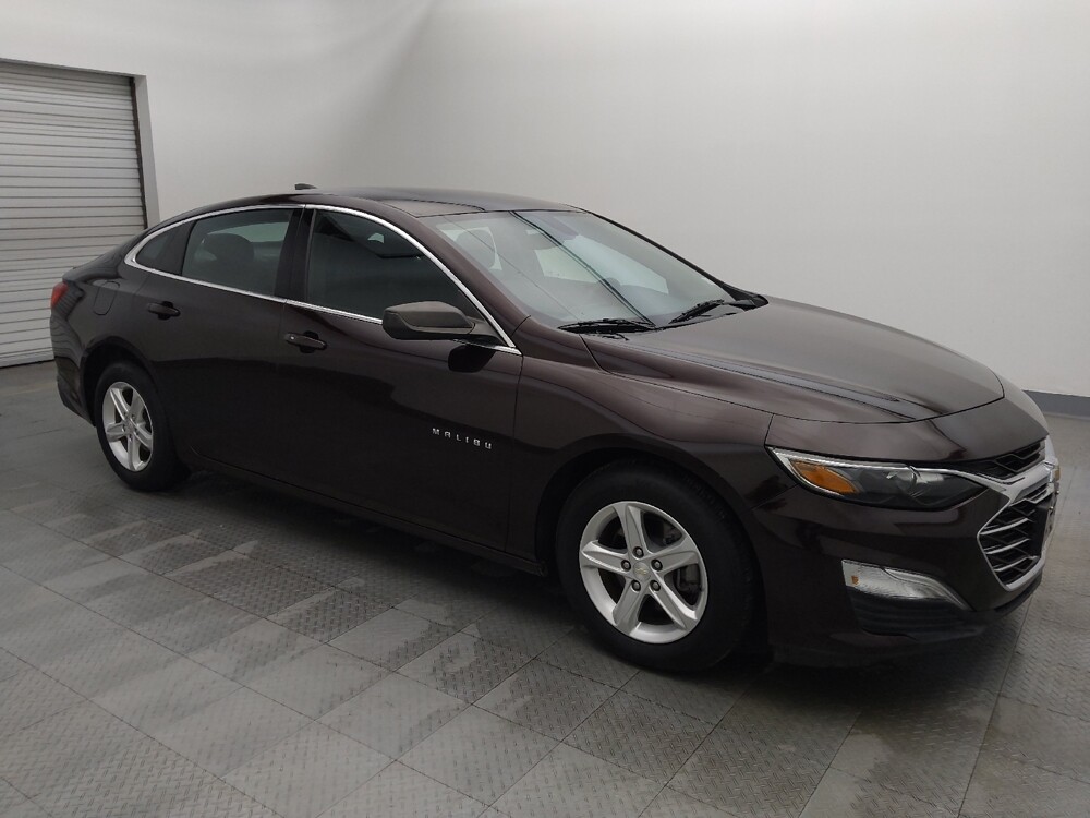 2020 Chevrolet Malibu in Houston, TX 77060 - 18075612 11