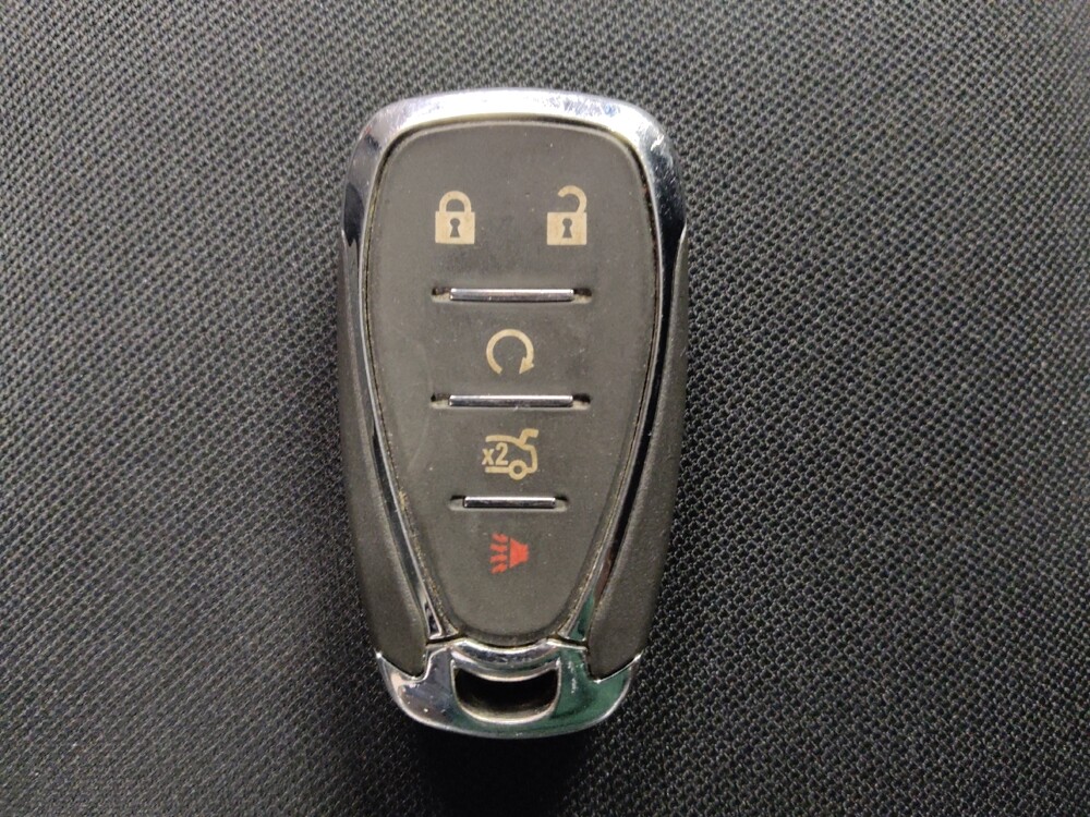 2020 Chevrolet Malibu in Houston, TX 77060 - 18075612 32