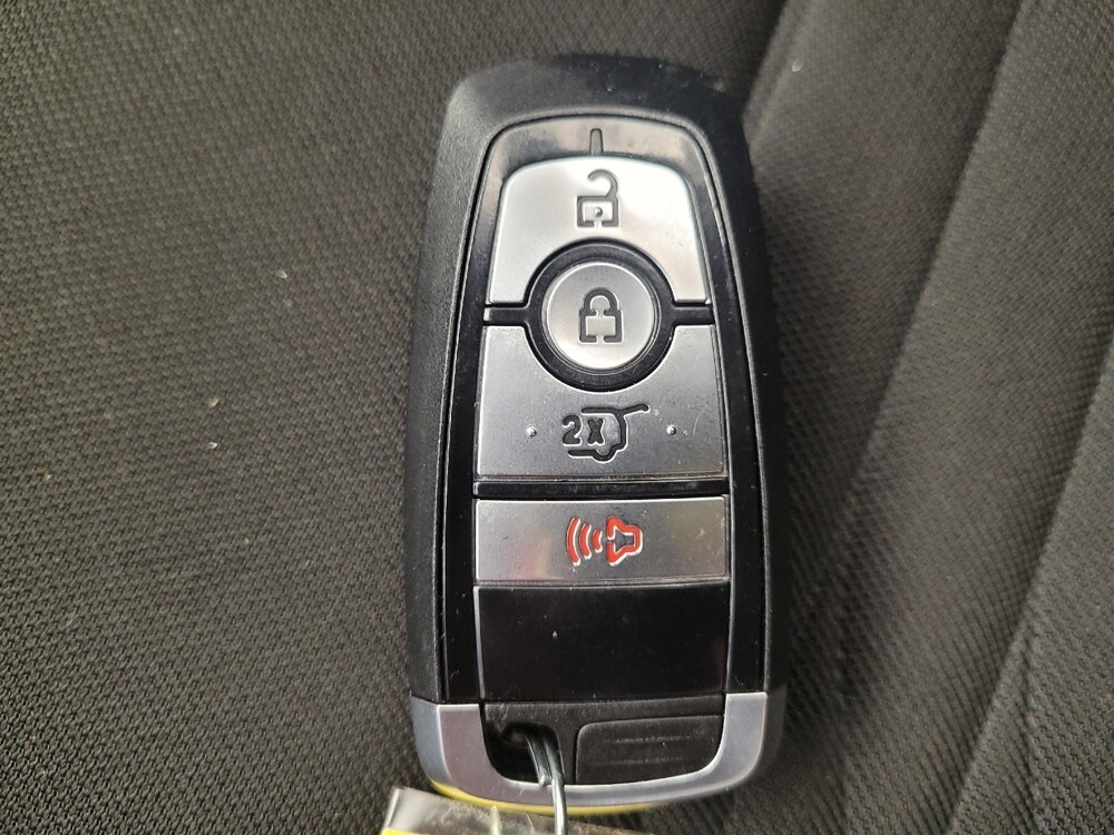 2020 Ford Explorer in Miamisburg, OH 45342 - 18075637 32