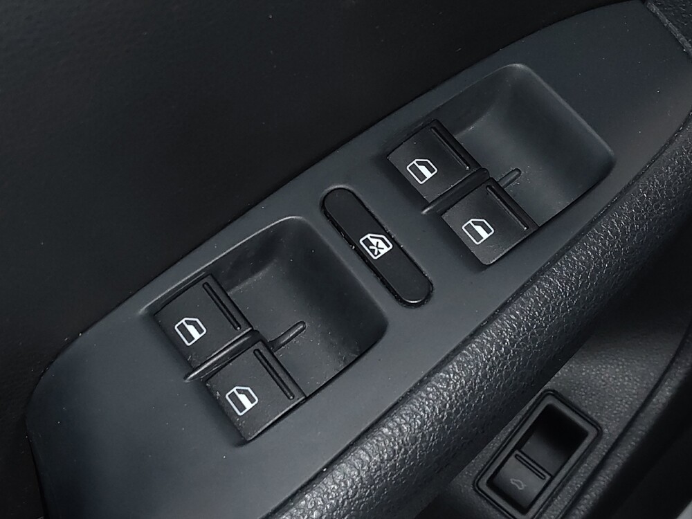 2016 Volkswagen Jetta in Ocala, FL 34471 - 18075649 27