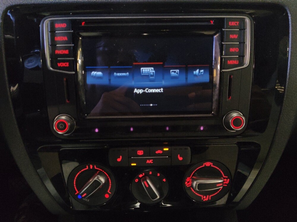 2016 Volkswagen Jetta in Ocala, FL 34471 - 18075649 25