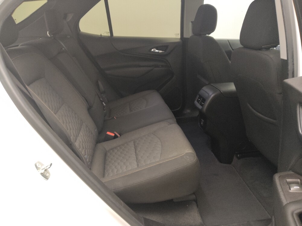 2019 Chevrolet Equinox in Independence, MO 64055 - 18075682 19