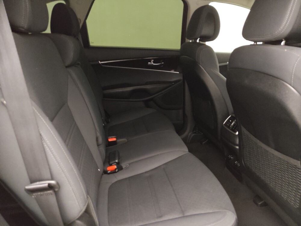 2016 Kia Sorento in Bradenton, FL 34207 - 18075701 19