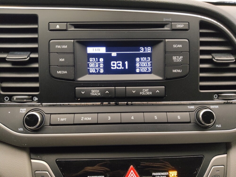 2017 Hyundai Elantra in Lombard, IL 60148 - 18075713 25