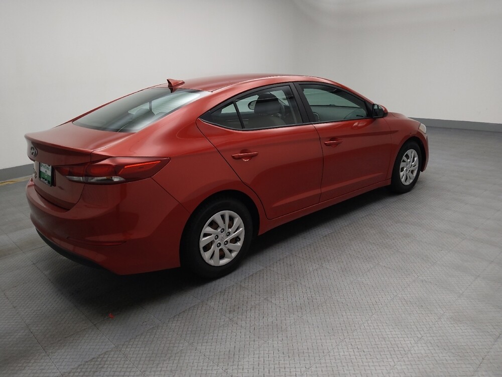 2017 Hyundai Elantra in Lombard, IL 60148 - 18075713 10