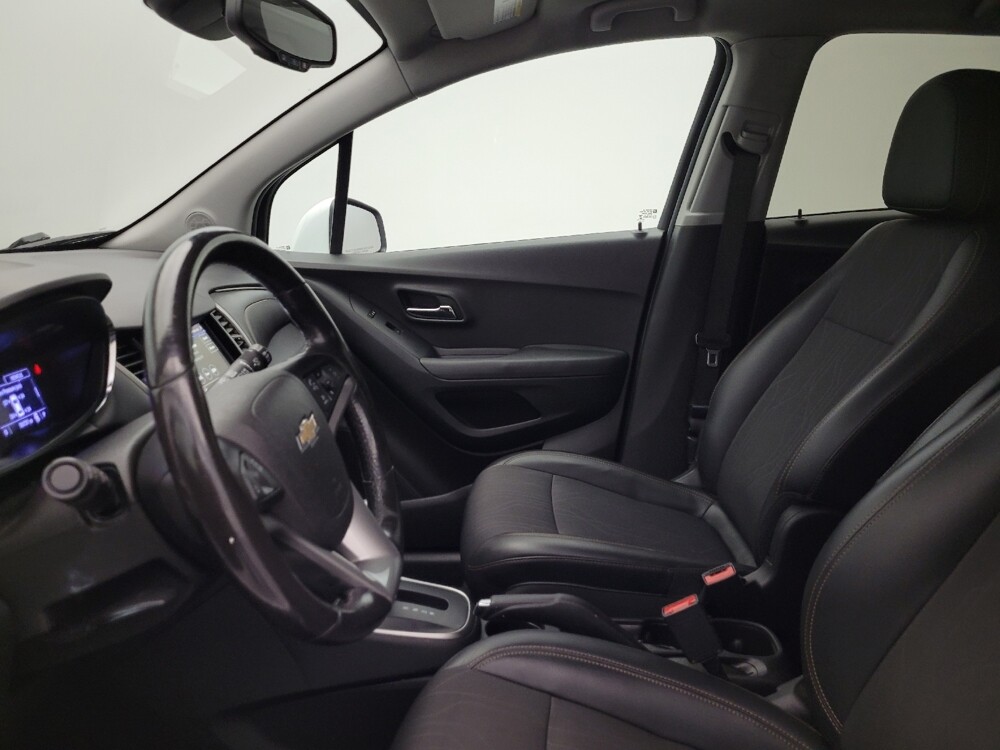 2019 Chevrolet Trax in Phoenix, AZ 85022 - 18075734 17