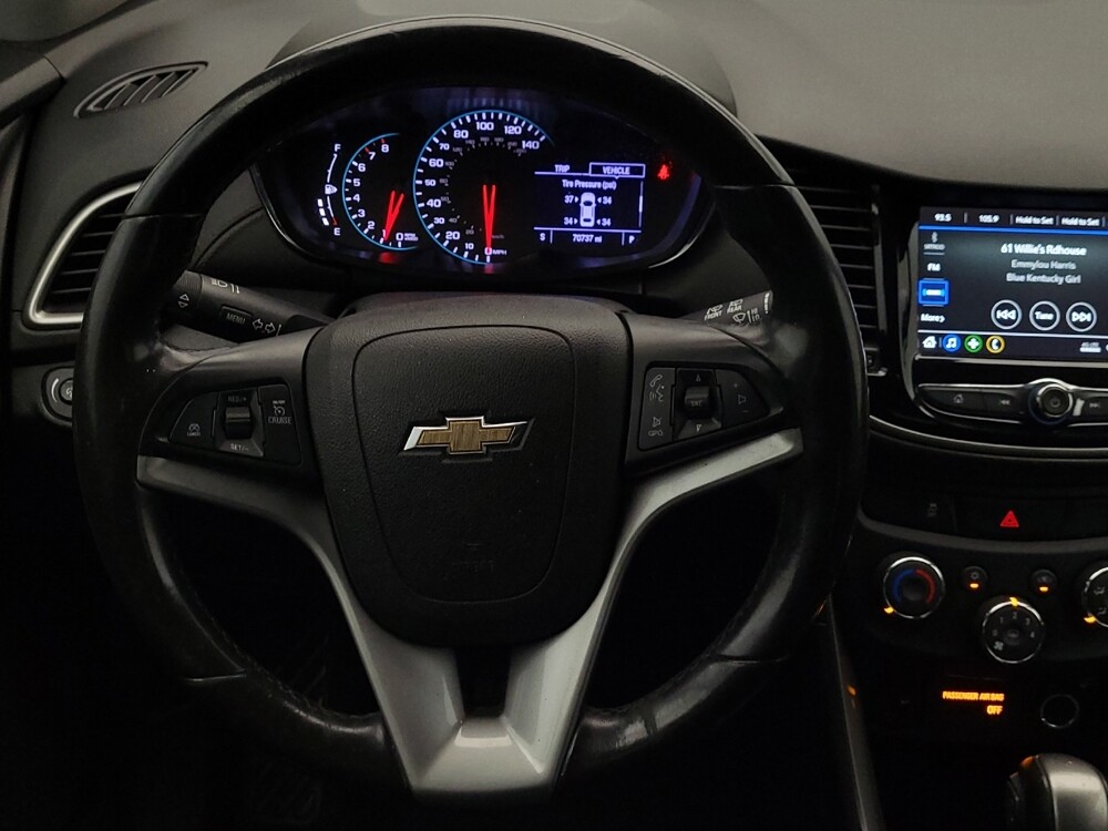 2019 Chevrolet Trax in Phoenix, AZ 85022 - 18075734 22