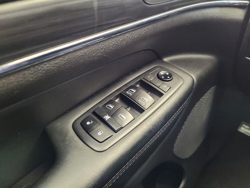 2021 Jeep Grand Cherokee in Louisville, KY 40258 - 18075787 27