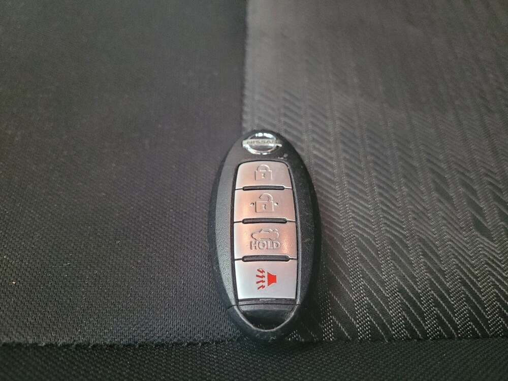 2021 Nissan Versa in Grand Rapids, MI 49508 - 18075800 32