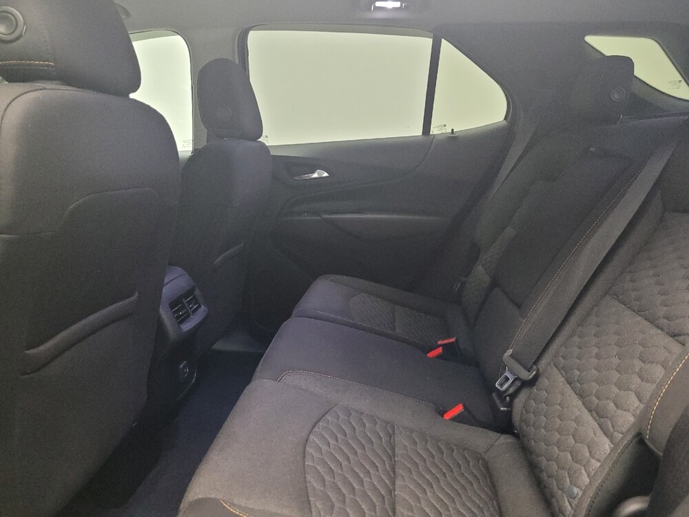 2019 Chevrolet Equinox in Grand Rapids, MI 49508 - 18075802 18