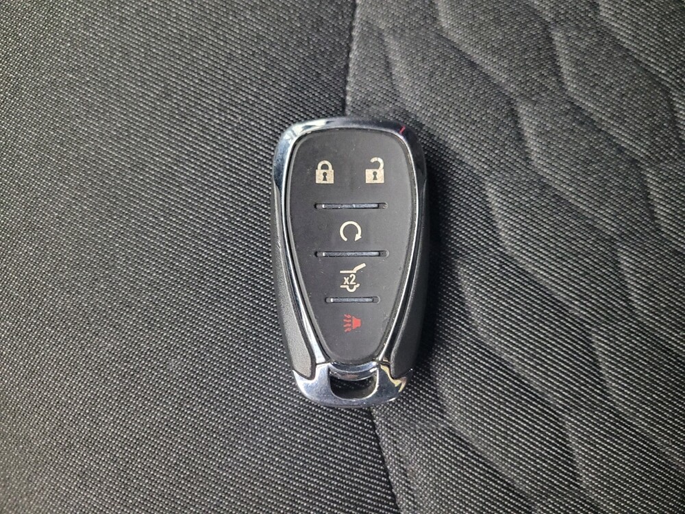 2019 Chevrolet Equinox in Grand Rapids, MI 49508 - 18075802 32