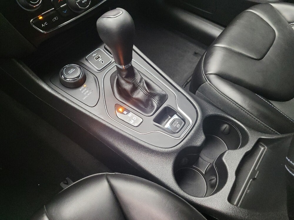 2020 Jeep Cherokee in Grand Rapids, MI 49508 - 18075803 26