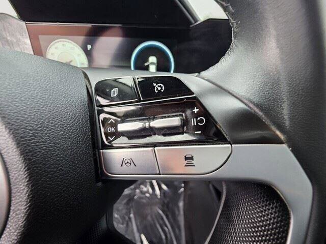 2021 Hyundai Elantra in Mesa, AZ 85212 - 18075832 24