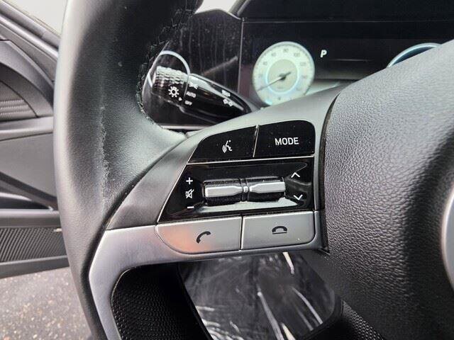 2021 Hyundai Elantra in Mesa, AZ 85212 - 18075832 25