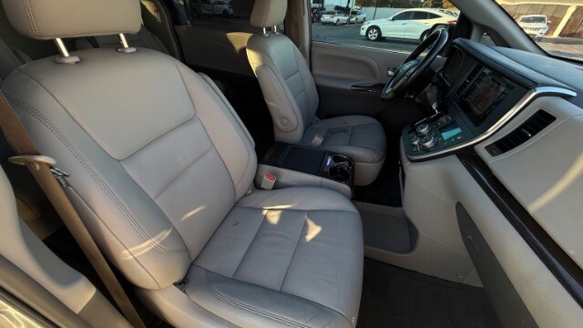 2015 Toyota Sienna in Dallas, TX 75228 - 18075841 21