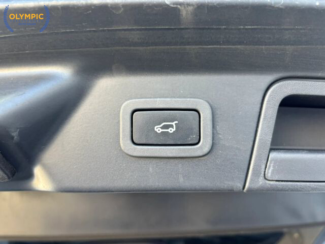 2018 Land Rover Range Rover Velar in Decatur, GA 30032 - 18075844 49