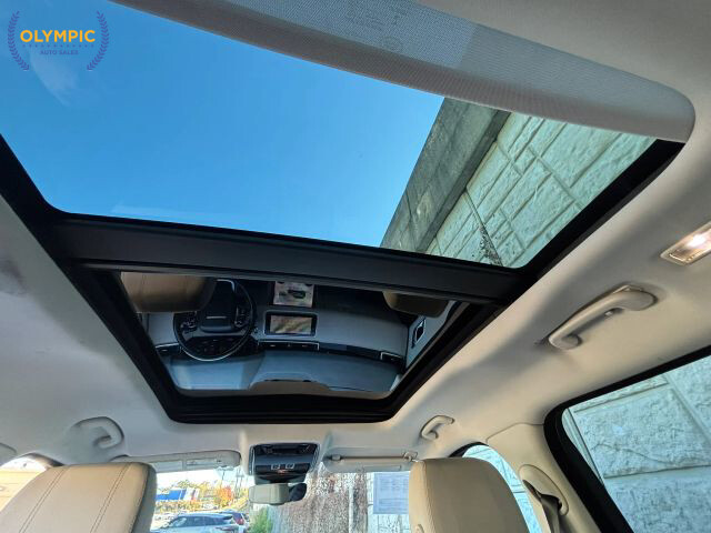 2018 Land Rover Range Rover Velar in Decatur, GA 30032 - 18075844 38