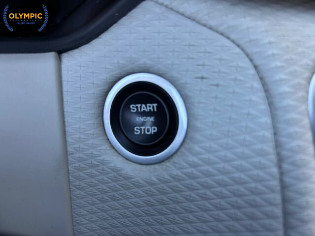 2018 Land Rover Range Rover Velar in Decatur, GA 30032 - 18075844 32