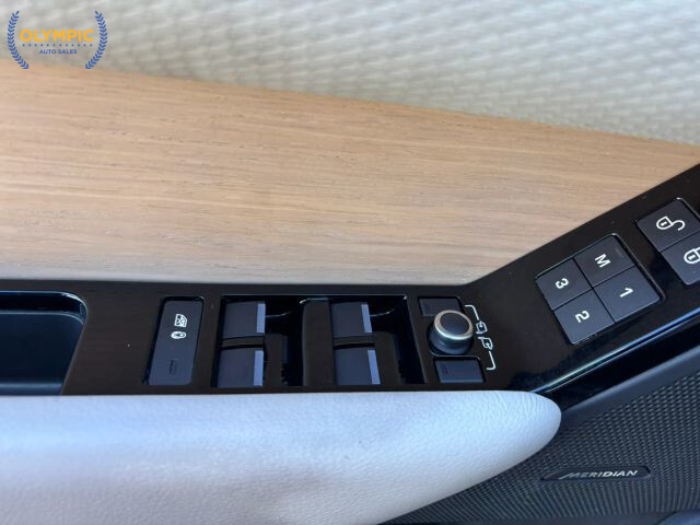 2018 Land Rover Range Rover Velar in Decatur, GA 30032 - 18075844 37