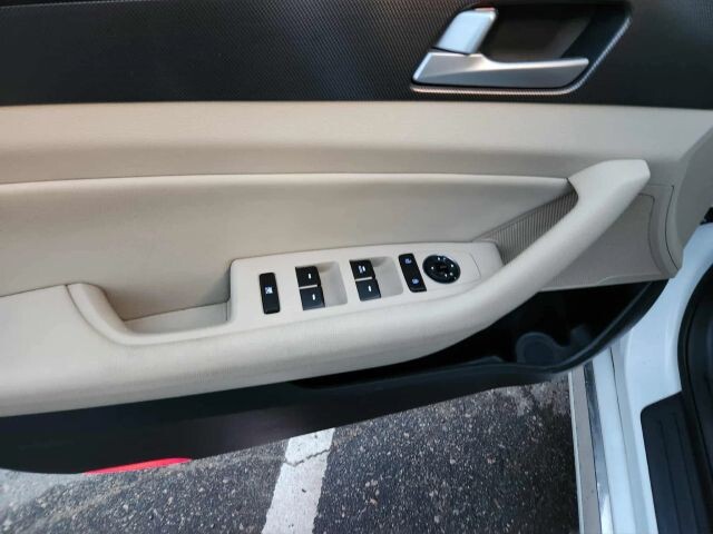 2016 Hyundai Sonata in Wadena, MN 56482 - 18075847 12