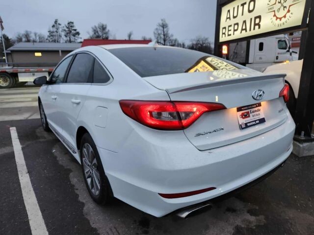 2016 Hyundai Sonata in Wadena, MN 56482 - 18075847 8