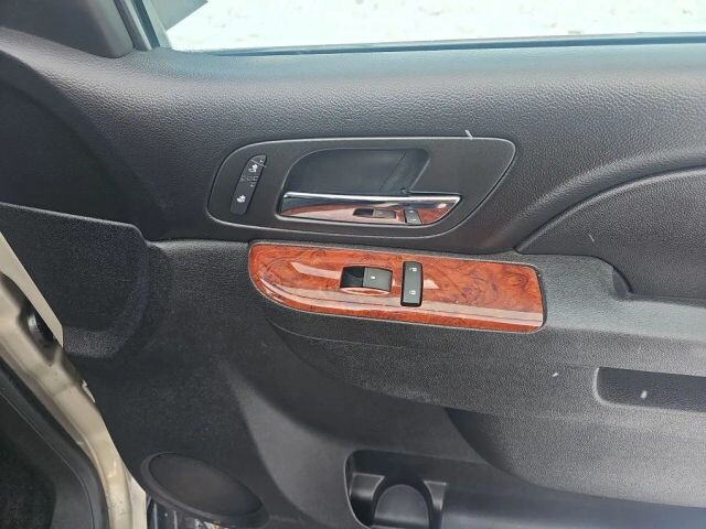 2012 Chevrolet Suburban in Wadena, MN 56482 - 18075851 25