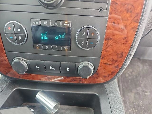 2012 Chevrolet Suburban in Wadena, MN 56482 - 18075851 30