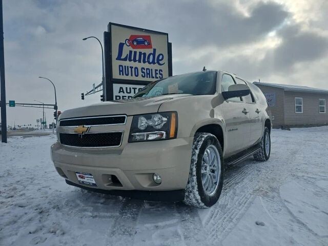 2012 Chevrolet Suburban in Wadena, MN 56482 - 18075851