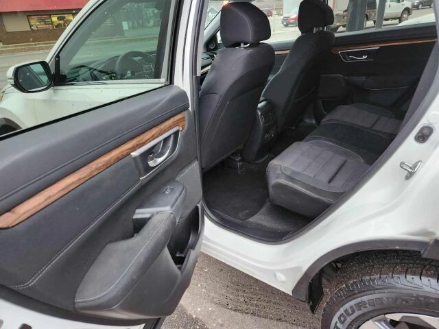 2018 Honda CR-V in Wadena, MN 56482 - 18075856 11