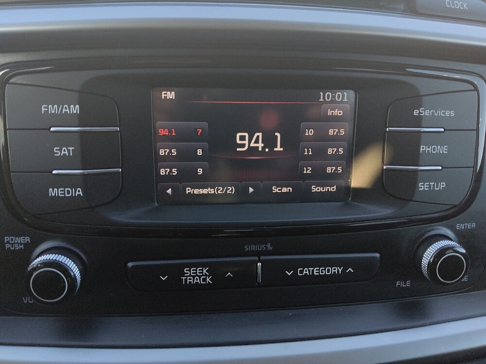 2016 Kia Sorento in Conyers, GA 30094 - 18075869 25