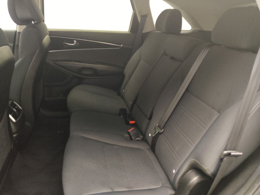 2016 Kia Sorento in Conyers, GA 30094 - 18075869 18