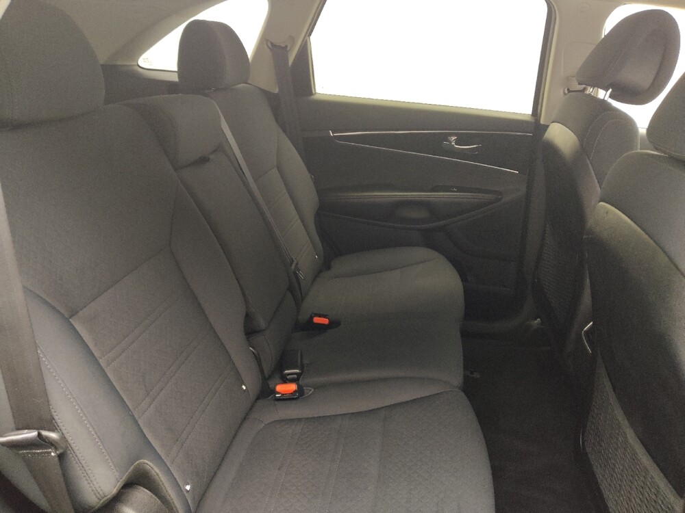 2016 Kia Sorento in Conyers, GA 30094 - 18075869 19