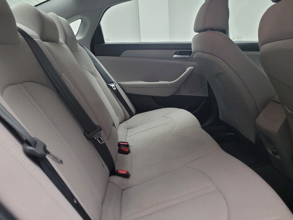 2018 Hyundai Sonata in St. Louis, MO 63125 - 18075912 19