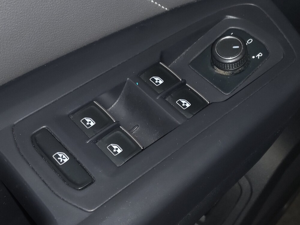 2021 Volkswagen Atlas in Jacksonville, FL 32225 - 18075936 27