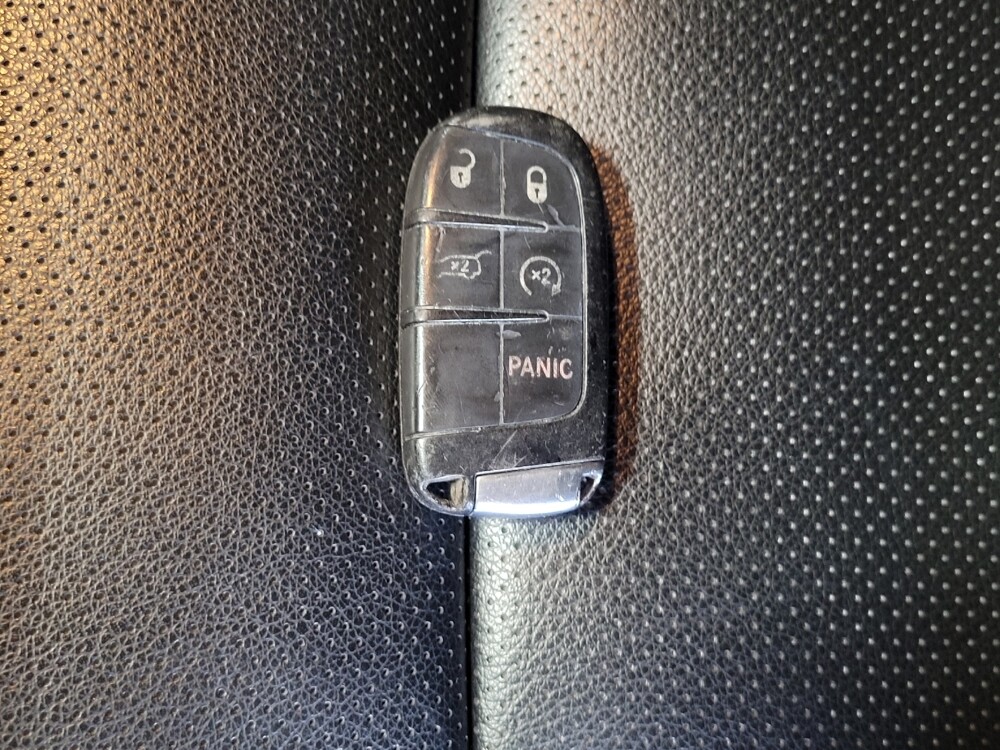 2015 Jeep Grand Cherokee in Kissimmee, FL 34744 - 18075944 32