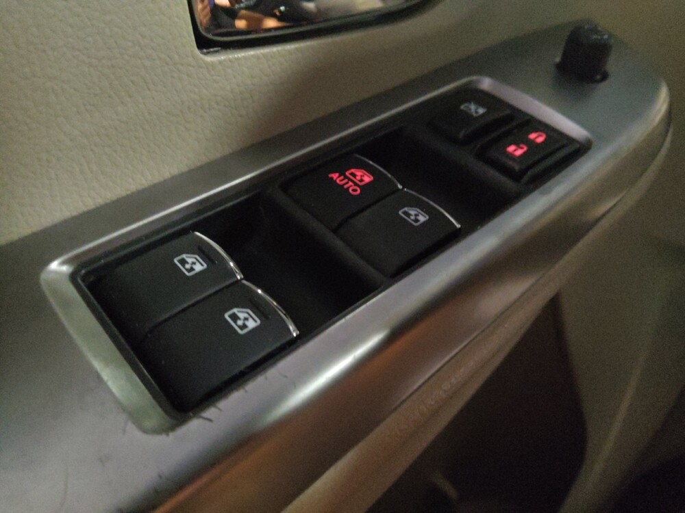 2016 Subaru Impreza in Orlando, FL 32808 - 18075948 27