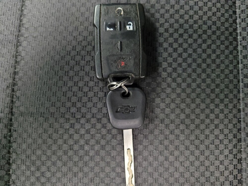 2018 Chevrolet Silverado 1500 in Antioch, TN 37013 - 18075968 32