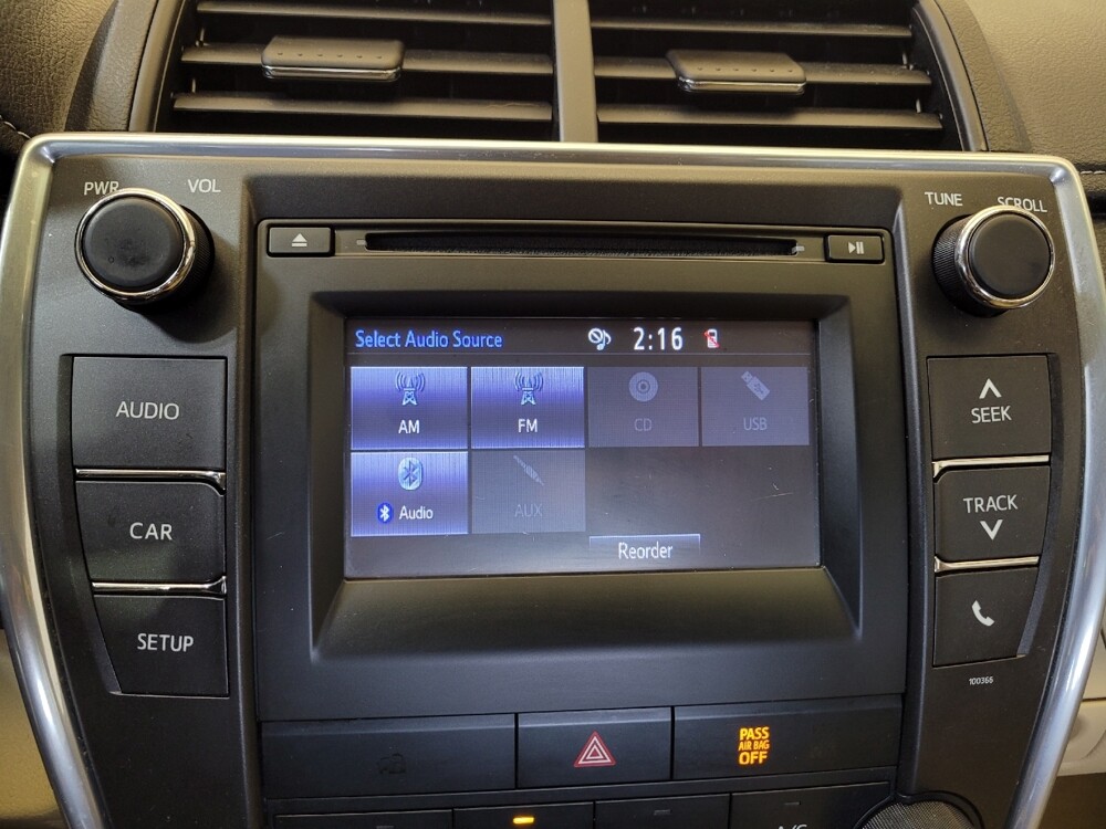 2015 Toyota Camry in Toledo, OH 43617 - 18075985 25