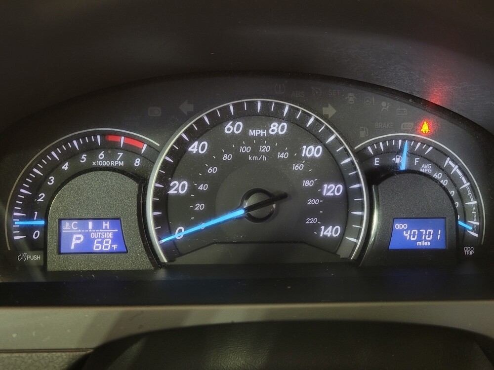 2015 Toyota Camry in Toledo, OH 43617 - 18075985 23