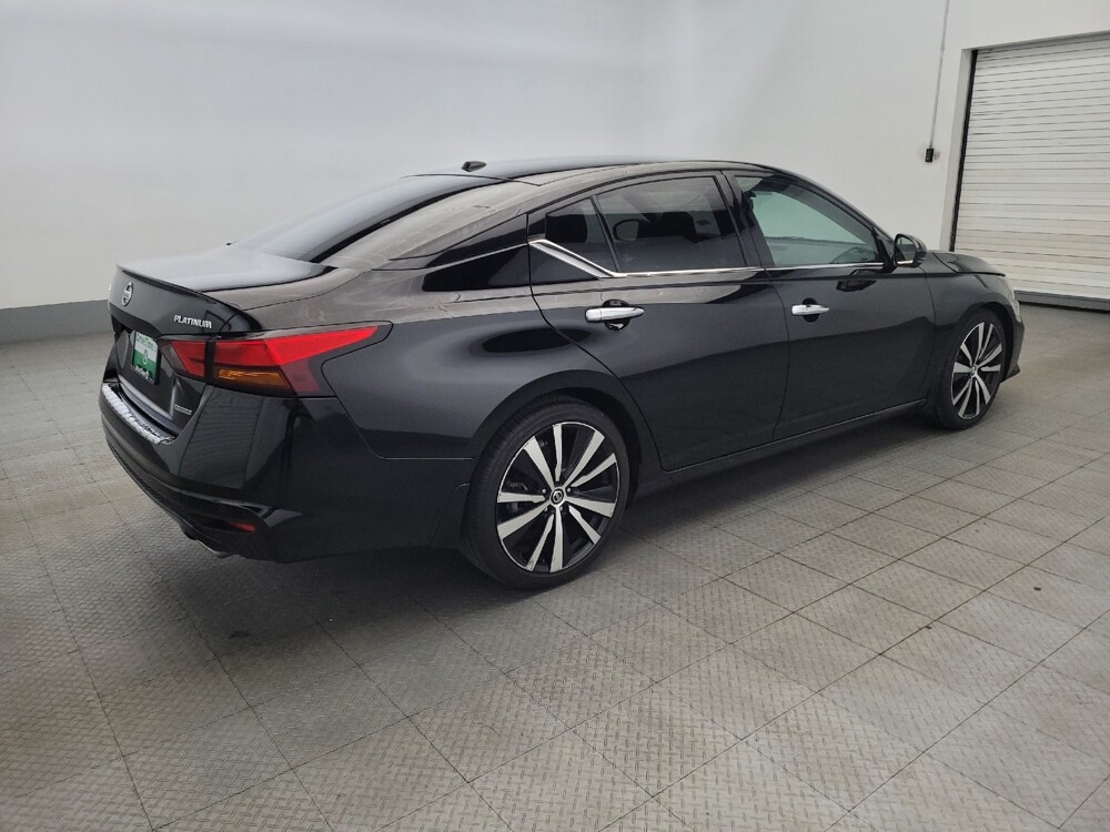 2020 Nissan Altima in Pittsburgh, PA 15236 - 18076030 10