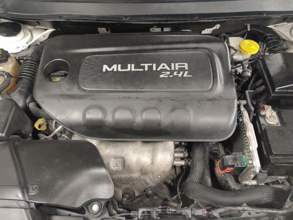 2018 Jeep Cherokee in Houston, TX 77060 - 18076055 30