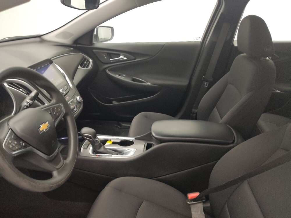 2021 Chevrolet Malibu in Winston-Salem, NC 27103 - 18076064 17