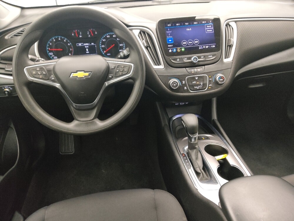 2021 Chevrolet Malibu in Winston-Salem, NC 27103 - 18076064 22