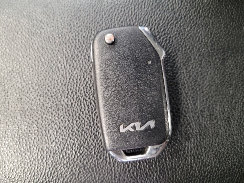 2022 Kia Forte in Torrance, CA 90504 - 18076084 32