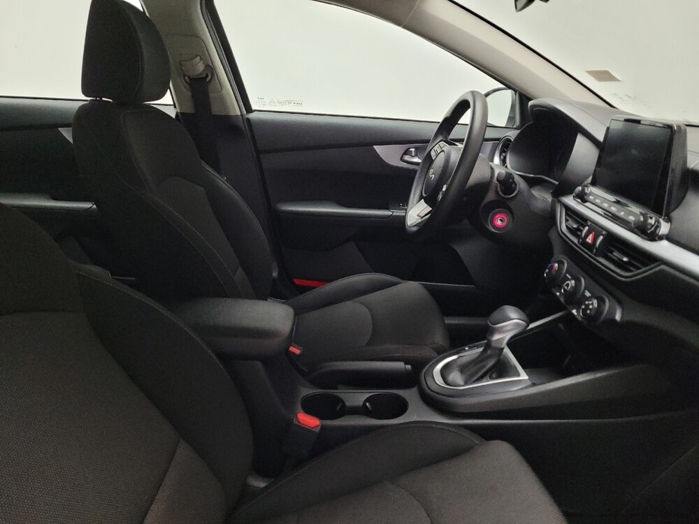 2022 Kia Forte in Torrance, CA 90504 - 18076084 21