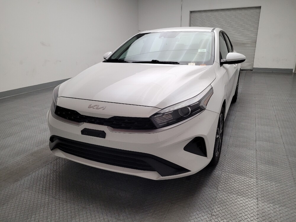 2022 Kia Forte in Torrance, CA 90504 - 18076084 15