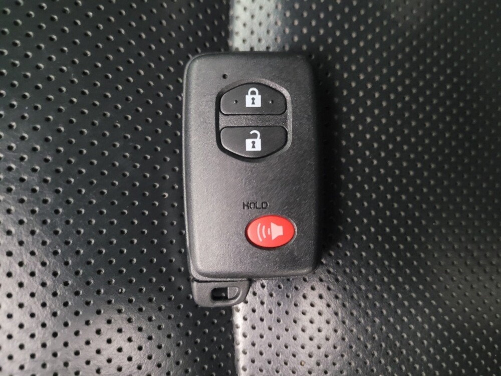 2017 Toyota 4Runner in Ft Wayne, IN 46805 - 18076085 32