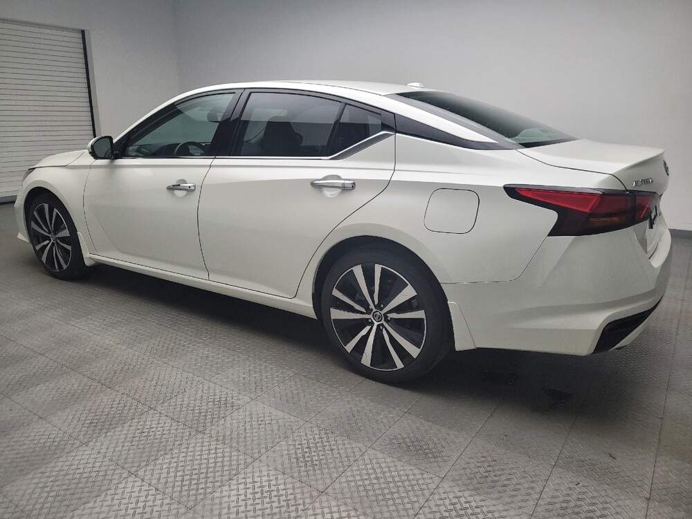 2019 Nissan Altima in Ft Wayne, IN 46805 - 18076089 3