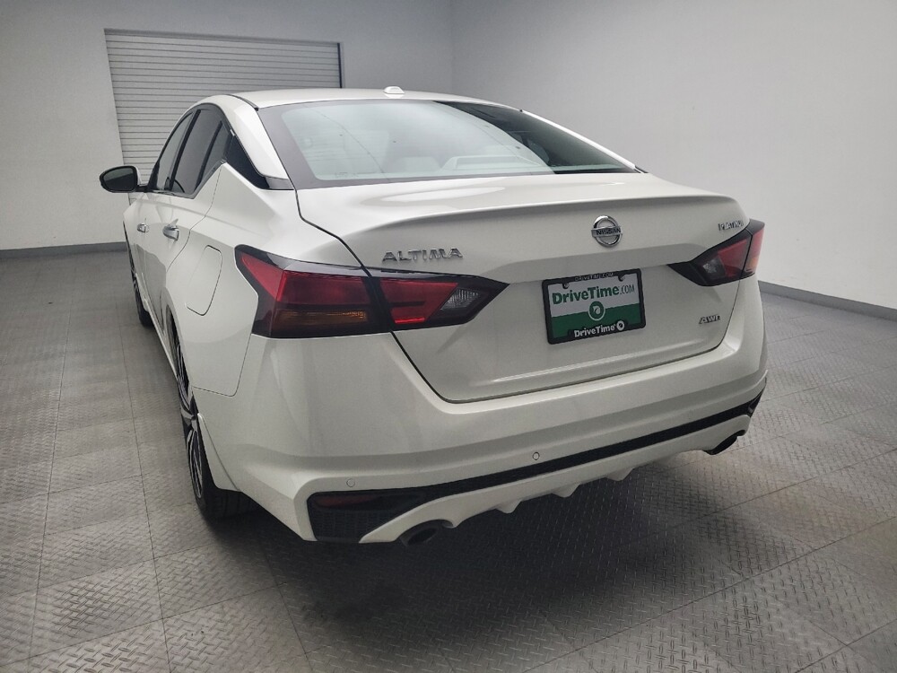 2019 Nissan Altima in Ft Wayne, IN 46805 - 18076089 6